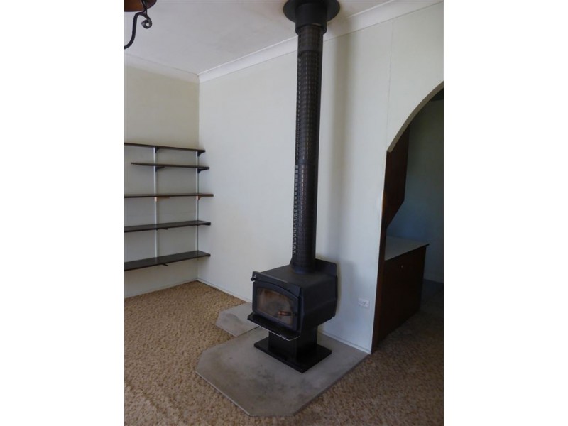 11 Gundagai Street, Holbrook NSW 2644