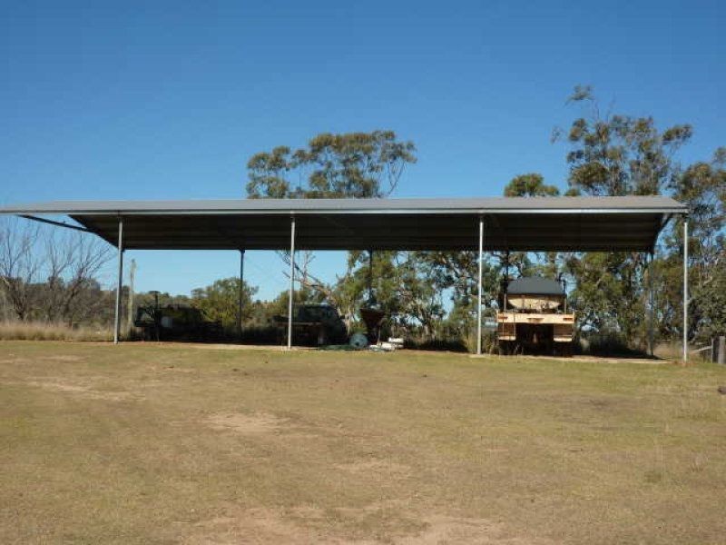 . Karoola House Block, Inverell NSW 2360