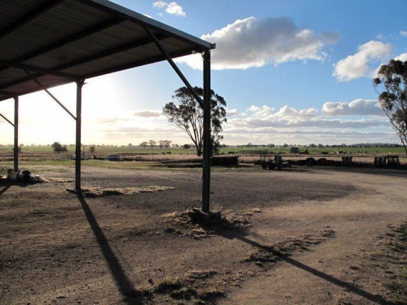 1 Coles Lane, Boomahnoomoonah VIC 3728