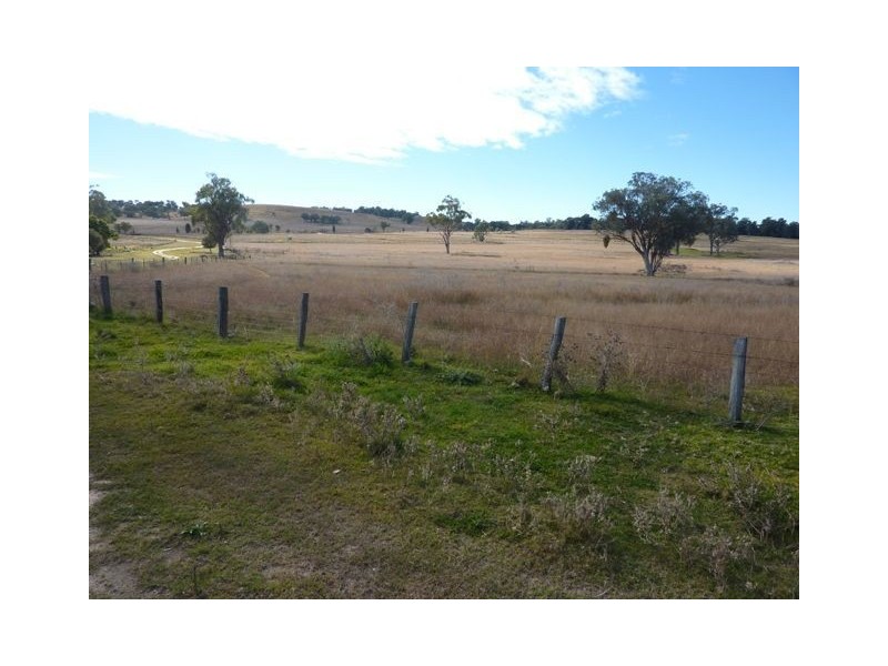 . Emu Hill, Inverell NSW 2360