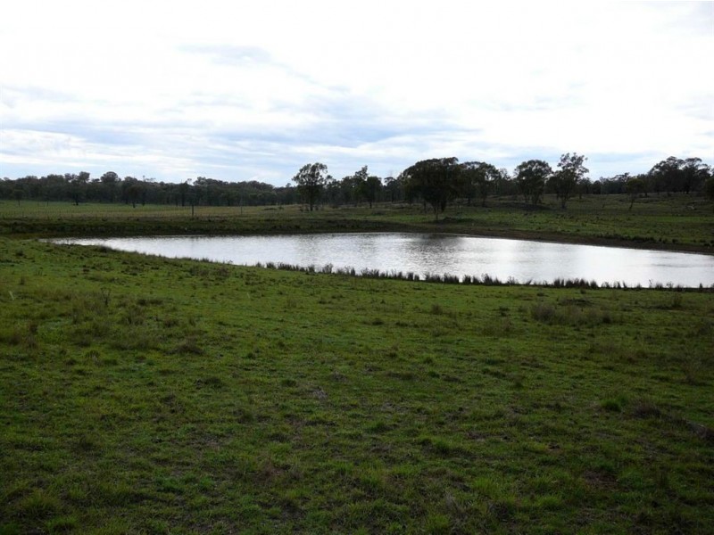 . YARRA  DARRA, Inverell NSW 2360