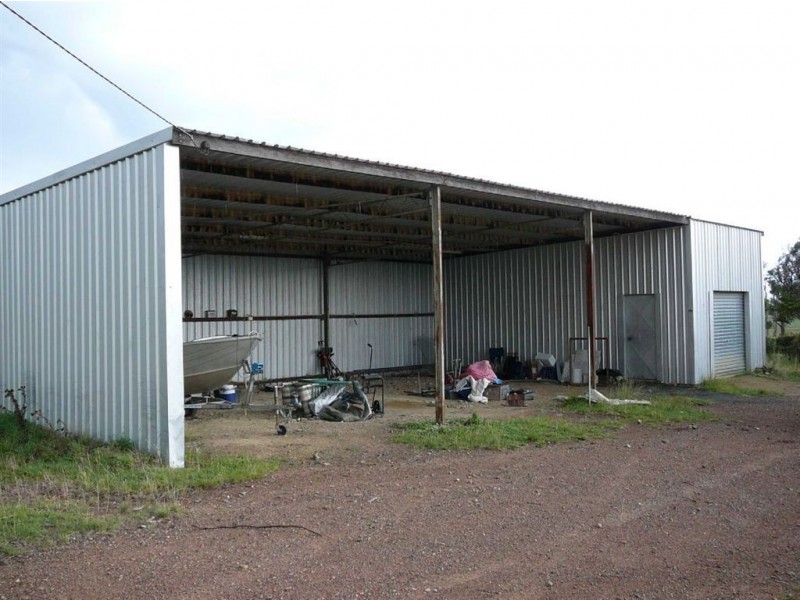. YARRA  DARRA, Inverell NSW 2360