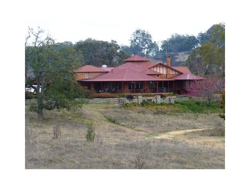 ” WOOMBI”, Guyra NSW 2365