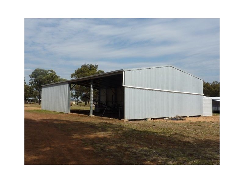 ” TARRANGOWER”, Inverell NSW 2360