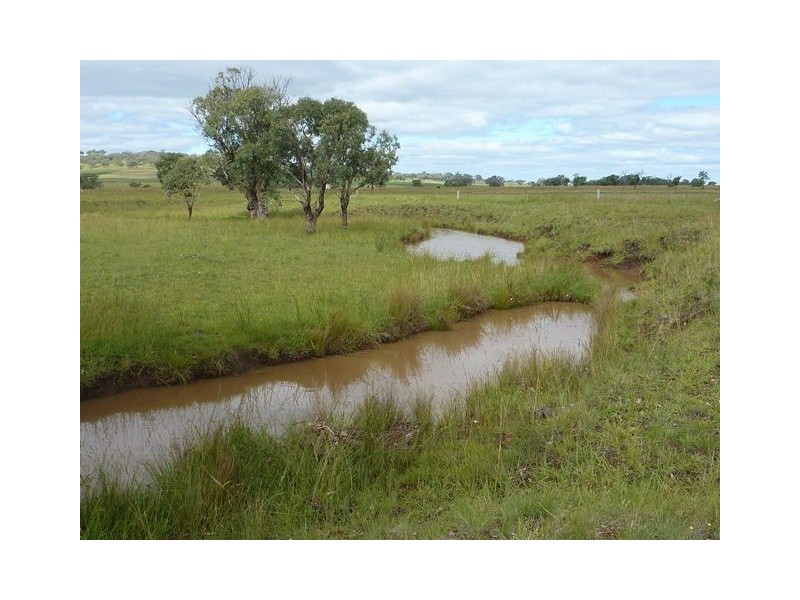 ” LYNDEN EAST”, Inverell NSW 2360