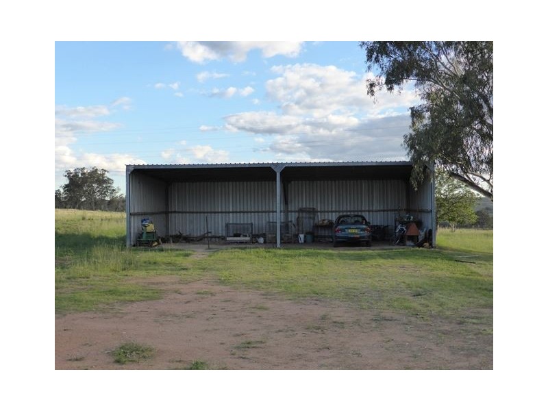 . Gragin/Glenesk Road, “UPSANDOWNS”, Inverell NSW 2360