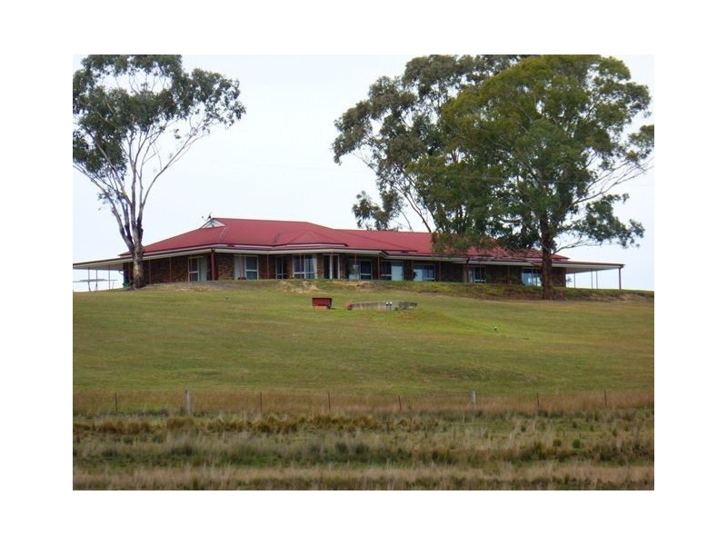 245 Nullamanna Road, Inverell NSW 2360