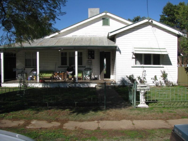 27 Milson St, Warren NSW 2824