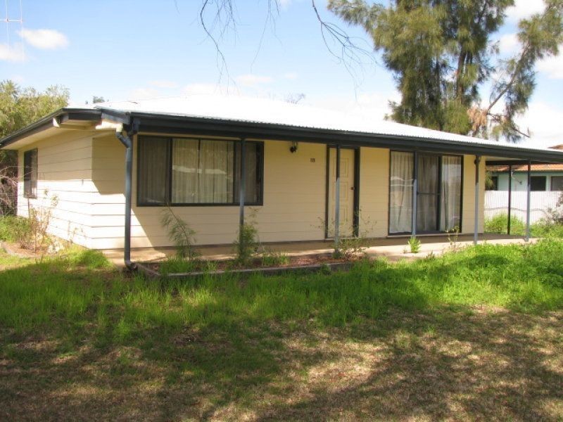 18 Readford St, Warren NSW 2824