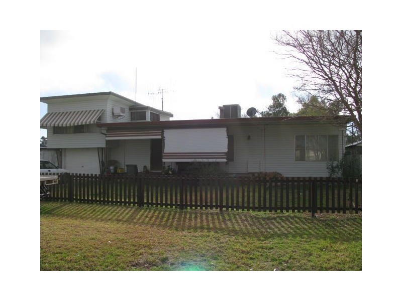 208 Dubbo St, Warren NSW 2824