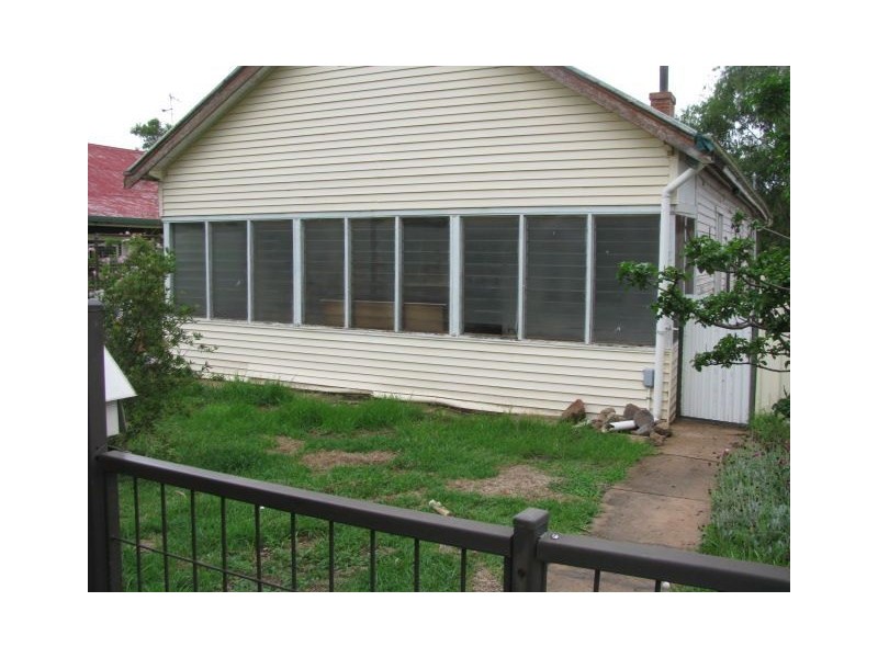 34 River Ave, Warren NSW 2824