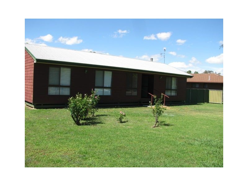 26 Garden Ave, Warren NSW 2824