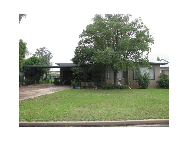 15 Frawley St, Warren NSW 2824