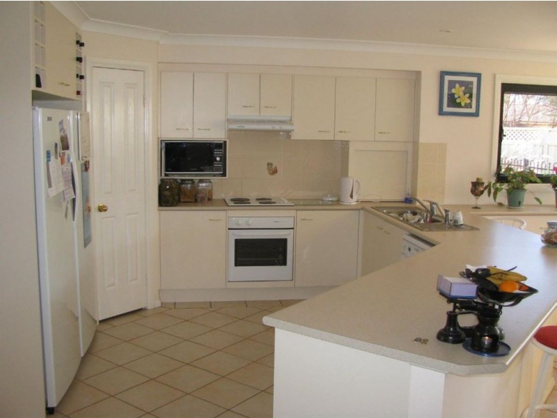 24 Orchard St, Warren NSW 2824