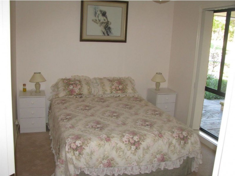 24 Orchard St, Warren NSW 2824