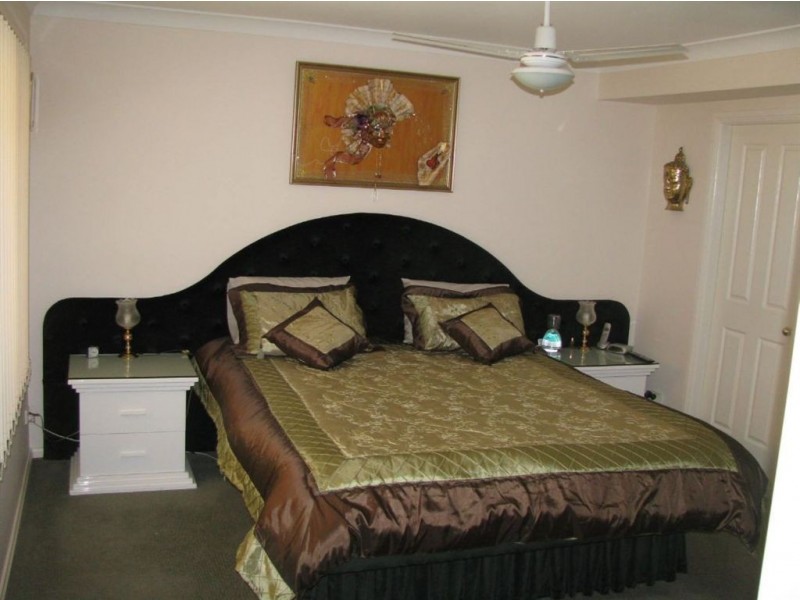 24 Orchard St, Warren NSW 2824