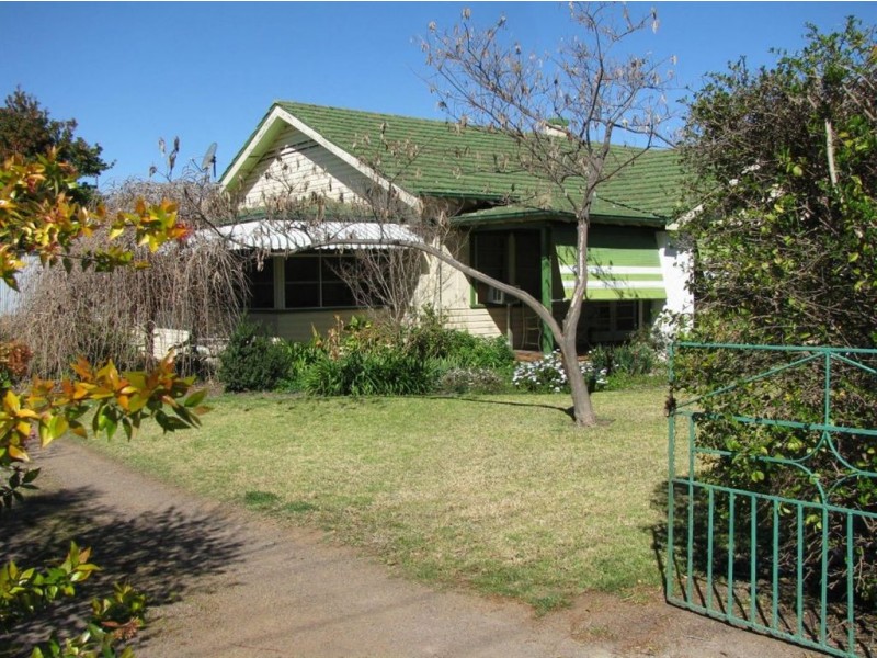28 River Ave, Warren NSW 2824