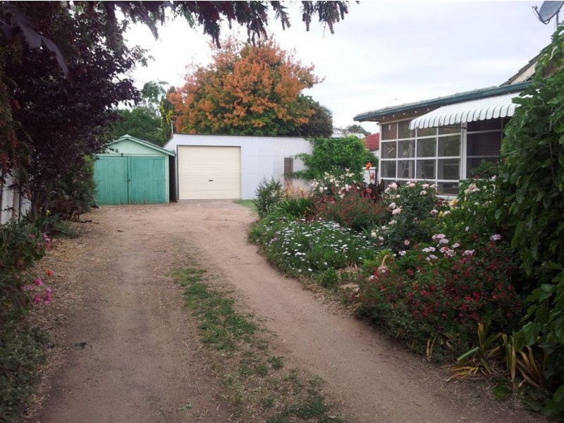28 River Ave, Warren NSW 2824