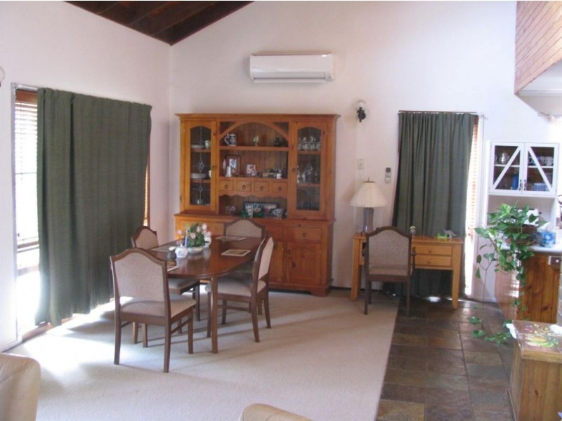 5 Hume St, Warren NSW 2824