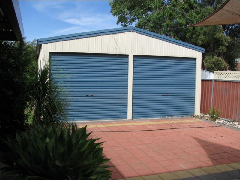 5 Hume St, Warren NSW 2824