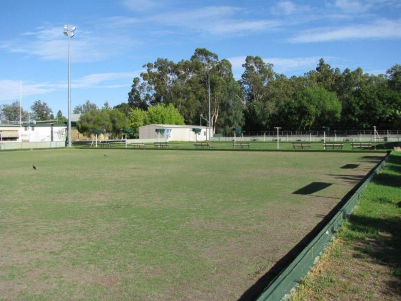 5 Burton St, Warren NSW 2824