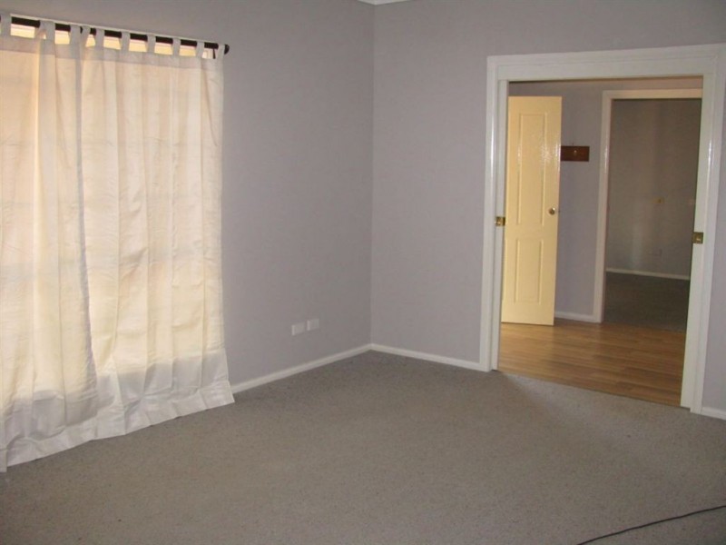 1 Deacon Drive, Warren NSW 2824