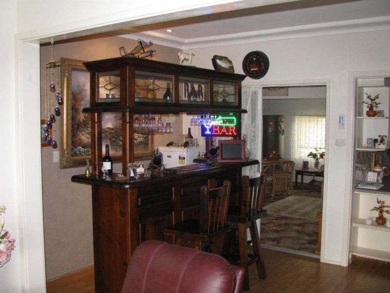 19 Glen St, Warren NSW 2824