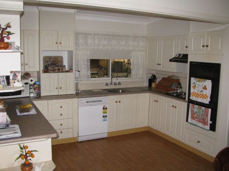 19 Glen St, Warren NSW 2824