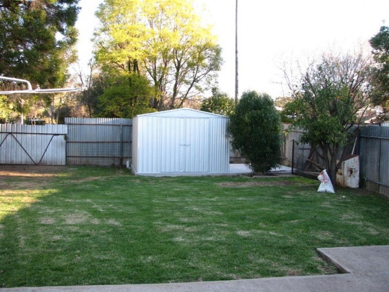 9 Milson St, Warren NSW 2824