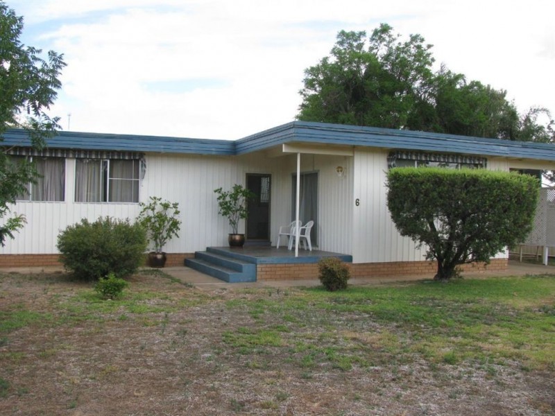 6 Sturt St, Warren NSW 2824