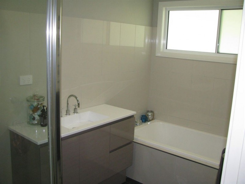 112 Thornton Ave, Warren NSW 2824