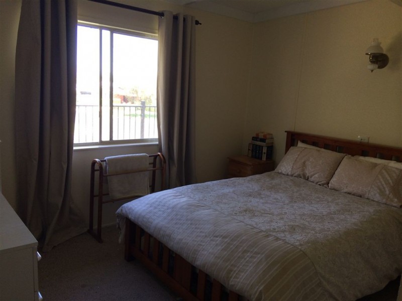 9 Macquarie Drive, Warren NSW 2824