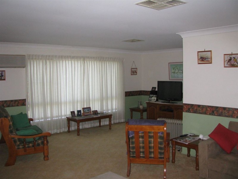 32 Garden Ave, Warren NSW 2824