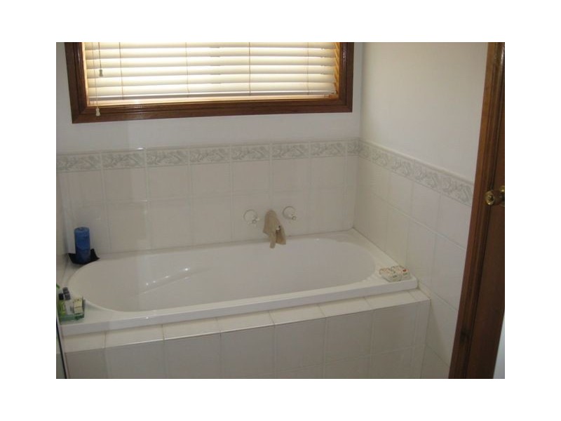 12 Bannister Court, Cobar NSW 2835