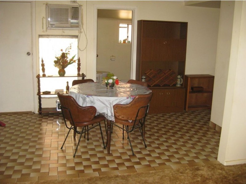 28 Barton Street, Cobar NSW 2835