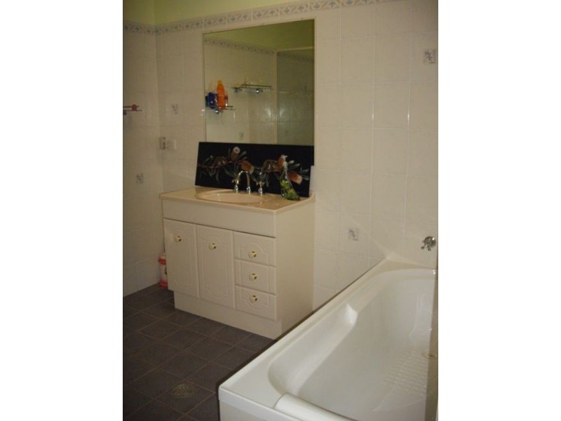 39 Bathurst Street, Cobar NSW 2835