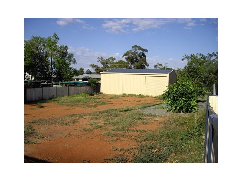 8 Bathurst Street, Cobar NSW 2835