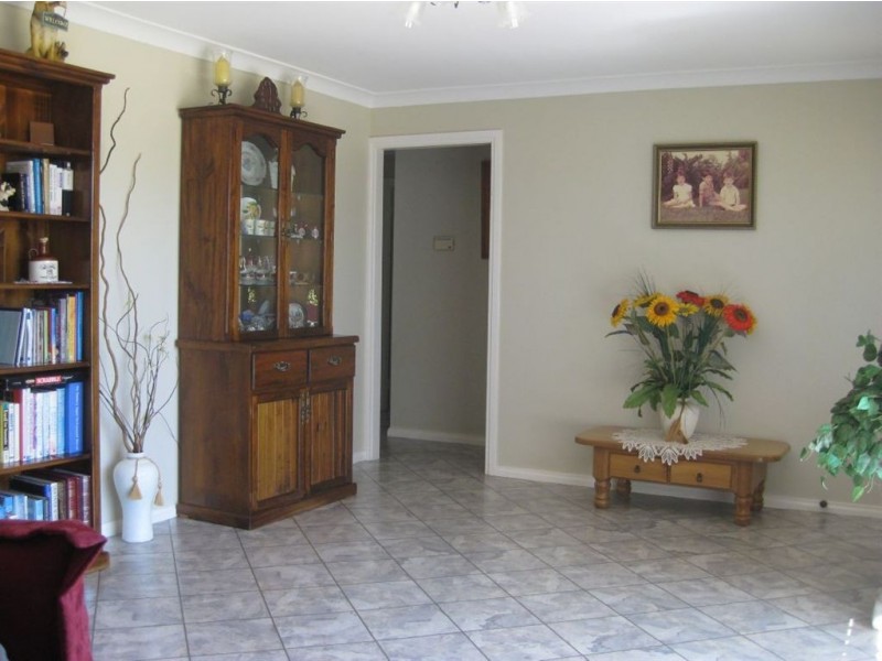 9 Echidna Avenue, Cobar NSW 2835
