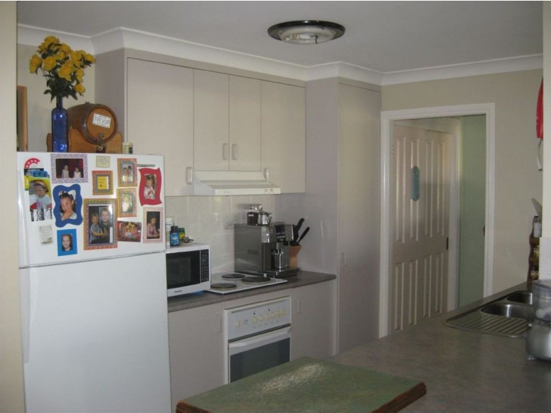 9 Echidna Avenue, Cobar NSW 2835