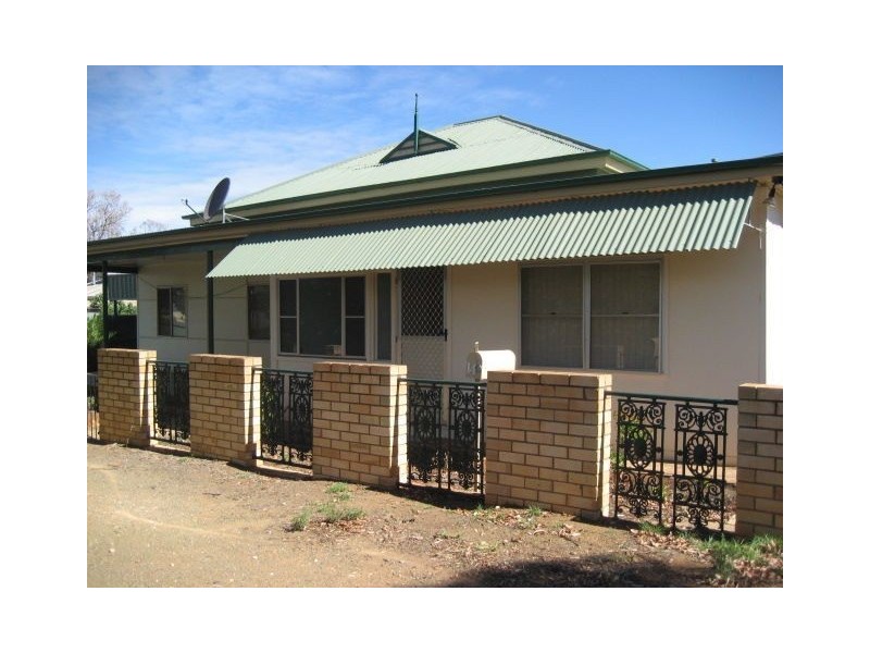 A/14 Bradley Street, Cobar NSW 2835