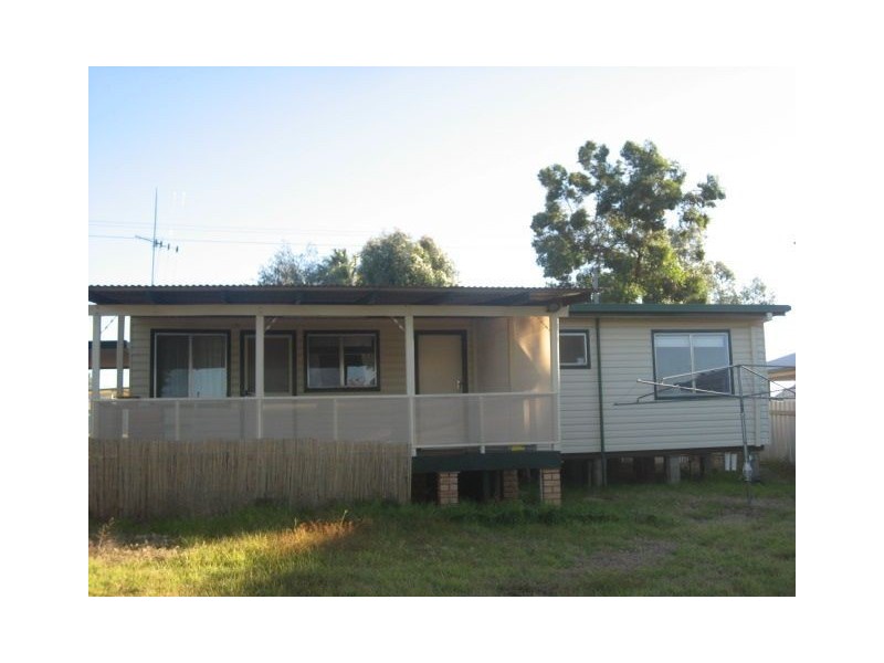 28 Elizabeth Crescent, Cobar NSW 2835