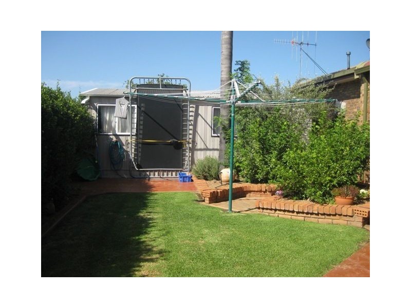 5 Jones Drive, Cobar NSW 2835