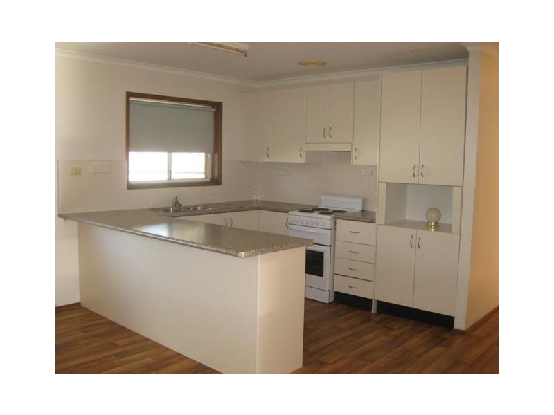 26 Woodiwiss Ave, Cobar NSW 2835