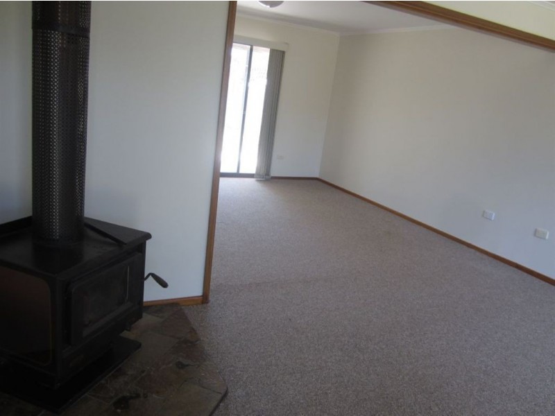 27 Monaghan St, Cobar NSW 2835