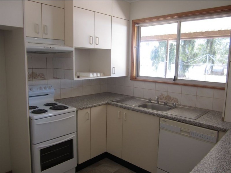 27 Monaghan St, Cobar NSW 2835