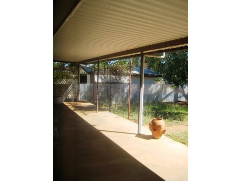 27 Monaghan St, Cobar NSW 2835