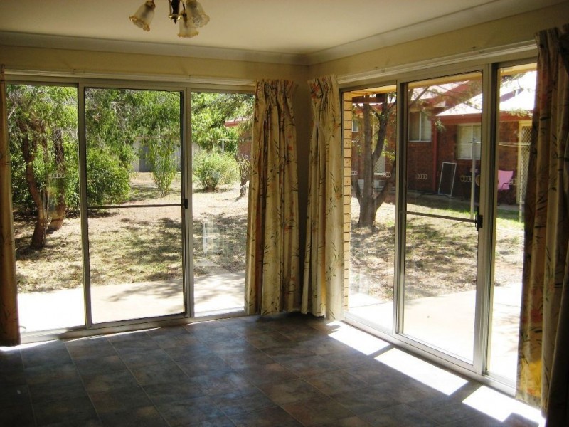 25 Lamrock St, Cobar NSW 2835