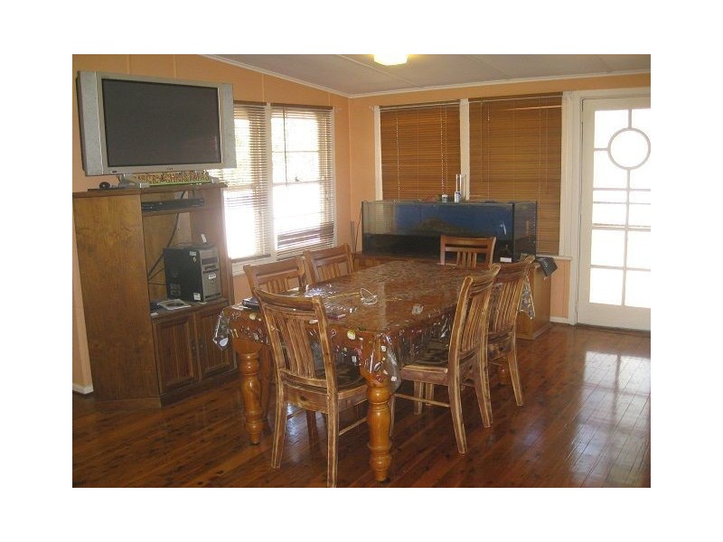 21 Leah Street, Cobar NSW 2835