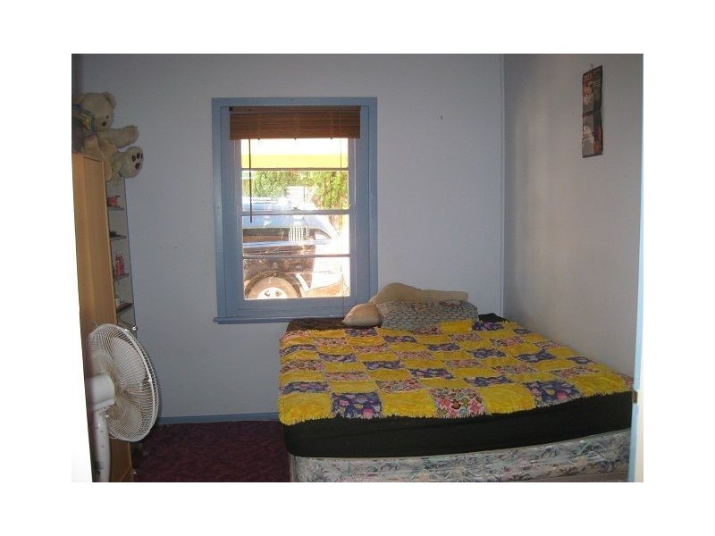 21 Leah Street, Cobar NSW 2835