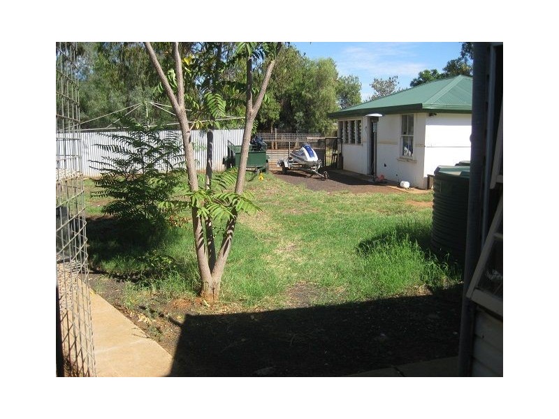 21 Leah Street, Cobar NSW 2835